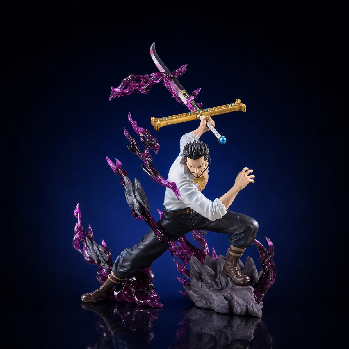 Mihawk "Hawk Eyes" Figure One Piece Anime Desktop Ornament
